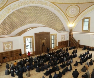 Müşerref-İsmail Yapıcı Cami İlk Cuma Namazıyla İbadete Açıldı