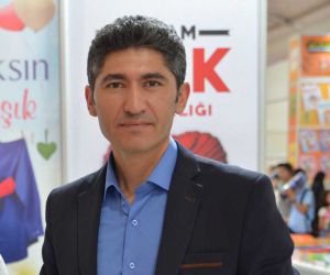 Gazeteci Sinan Cavlak, Attarlar Odası başkan adayı oldu