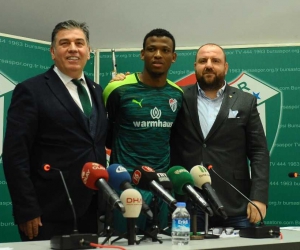 Bursaspor, Shehu ile sözleşme imzaladı
