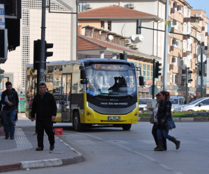 İnegöl'de 3 gün boyunca halk otobüsleri öğrencilere ücretsiz