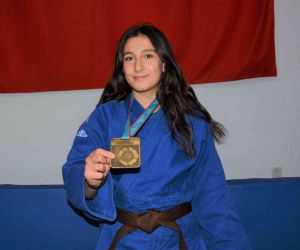 Yunusemreli milli judocu fulya ergen başarısıyla takdir topluyor