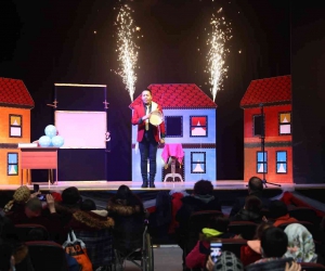 Mıstık Show engelli çocuklar ve aileleri için perdelerini açtı