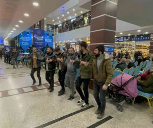 Tatvan Doğu Anadolu 1. Kitap Fuarı’nda konser keyfi yaşandı
