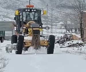 Tunceli’de kardan kapanan 15 köy yolunu açmak için çalışma başlatıldı