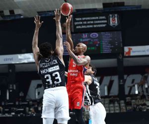 Basketbol Süper Ligi: Beşiktaş Emlakjet: 67 - Bahçeşehir Koleji: 71