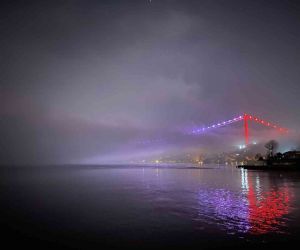 İstanbul Boğazı’nda yoğun sis: Gemi trafiği çift yönlü olarak askıya alındı