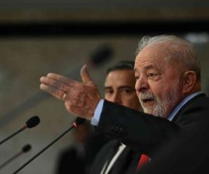 Brezilya Devlet Başkanı Lula, Planalto Sarayı’ndaki görevlileri isyancılara yardımla suçladı
