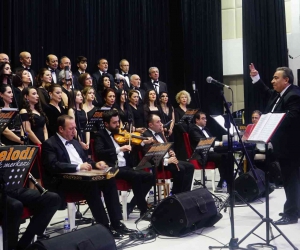 Şehr-i Dilara Müzik Topluluğu söylediği şarkılarla unutulmaz bir gece yaşattı