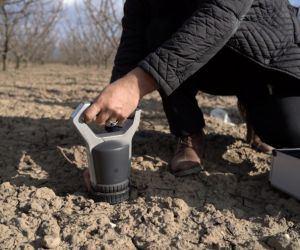 Toprakkaleli çiftçilere, dijital toprak analiz cihazı hizmeti