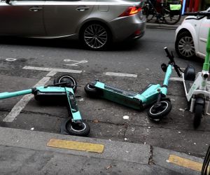 Paris’te elektrikli scooterlar için 2 Nisan’da referandum yapılacak