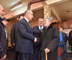 Vali Karadeniz, Akhisar’da muhtarlar ve vatandaşlarla bir araya geldi