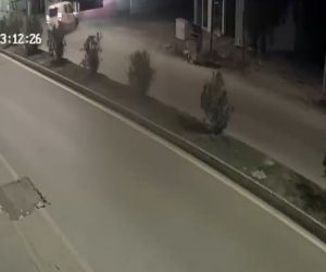 Aydın’da iş yerine dalan araç kazasının güvenlik kamera görüntüleri ortaya çıktı