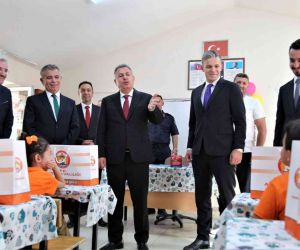 Adana’da eğitime 7.6 milyonluk liralık yatırım yapıldı