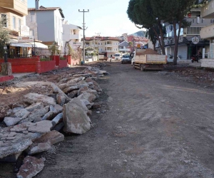 Mehmet Akif Ersoy Caddesi yenileniyor