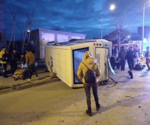 Kırklareli’nde halk otobüsü ile otomobil çarpıştı: 7 yaralı