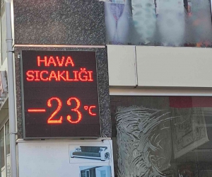 Ardahan’da Sibirya soğukları, araçlar çalışmadı