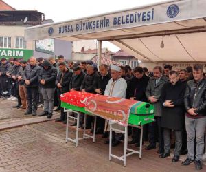 Bursa’da kazada ölen genç gözyaşları arasında toprağa verildi