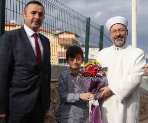 Diyanet İşleri Başkanı Erbaş, Tokat’ta Molla Hüsrev Kur’an Kursu’nu ziyaret etti
