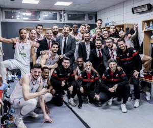 Pınar Karşıyaka, zirveye oynuyor