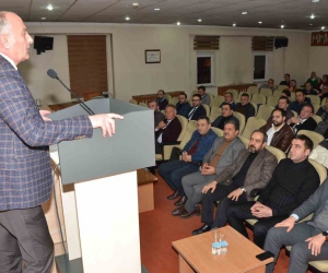 ETSO Meclisinde konuşan Başkan Özakalın; Misyonumuzun gereği üyemizin sesi oluyoruz