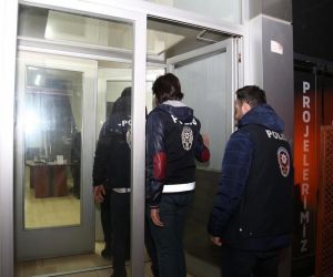 Samsun’da 99 aranan şahıs yakalandı, 56 bin sentetik hap ele geçirildi, 95 araç trafikten men edildi