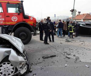 Feci kazada can pazarı: 4 yaralı