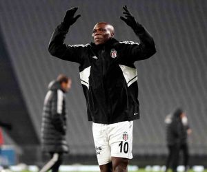 Spor Toto Süper Lig: Fatih Karagümrük: 0 - Beşiktaş: 0 (Maç devam ediyor)