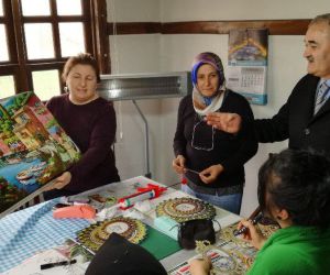 Başkan Karataş kadın kültür ve sanat merkezini inceledi