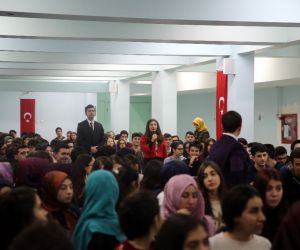 Başkan Ercan gençlerle buluştu