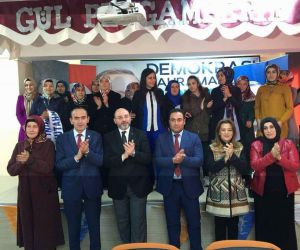 Çavdarhisar AK Parti Kadın Kolları Başkanlığı’na Serpil Kaya seçildi