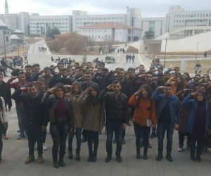 Uşak Üniversitesinden Afrin’deki Mehmetçiğe asker selamı