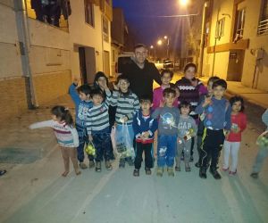 Türkmen ailelere yardımlar devam ediyor