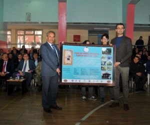 Akşehir’de okullara ve kamu kurumlarına Nasreddin Hoca köşesi