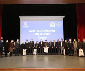 Pelitli konut bölgesinde tapular verildi