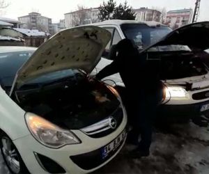 Ardahan’da Sibirya soğukları: Benzinli araç dahi dondu