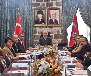 Vali Münir Karaloğlu başkanlığında Diyarbakır’ın yatırımları ele alındı