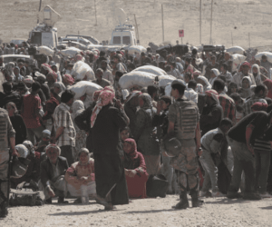 Depremden kaçan Suriyeliler sınır kapısına akın etti