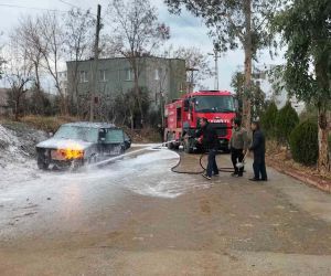 Osmaniye’de araç yangını