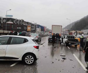Samsun’da 8 araçlı trafik kazaları: 1 yaralı