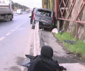 Maltepe’de bariyerler kaza yapan aracın önünden girip arkasından çıktı