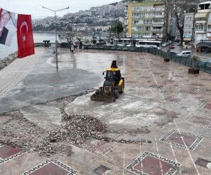 Gemlik meydanına estetik dokunuş