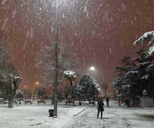 Batı ve Orta Karadeniz, haftaya kar ve fırtınayla başlayacak