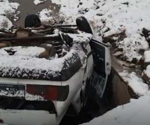 Kanala uçan otomobildeki aile ölümden döndü