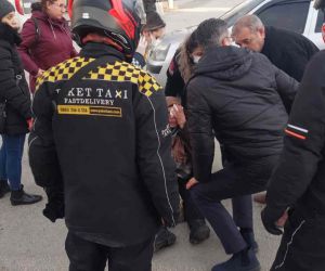 Eskişehir’de otomobilin çarptığı kadın yaralandı