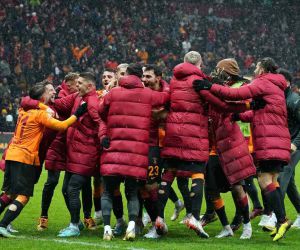 Galatasaray üst üste 15. galibiyetini aldı