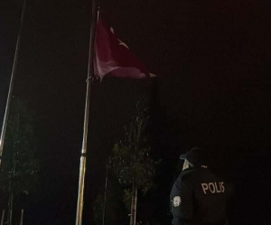 Zonguldak’ta bayraklar yarıya indirildi
