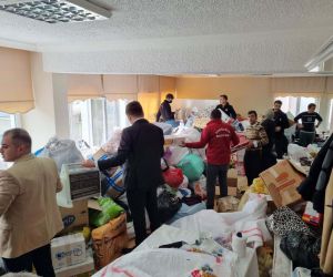 Sungurlu’da ilçe halkı depremzedeler için seferber oldu