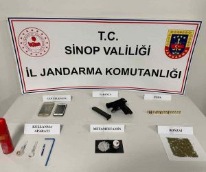 Sinop’ta otobüs yolcusu çantasında uyuşturucu ile yakalandı