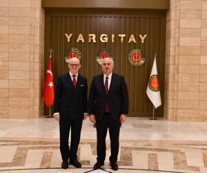 Yargıtay Başkanı Akarca, İngiltere Başsavcısı Hill ve beraberindeki heyeti kabul etti