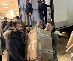 Mert Hakan Yandaş’tan yardım çalışmalarına destek